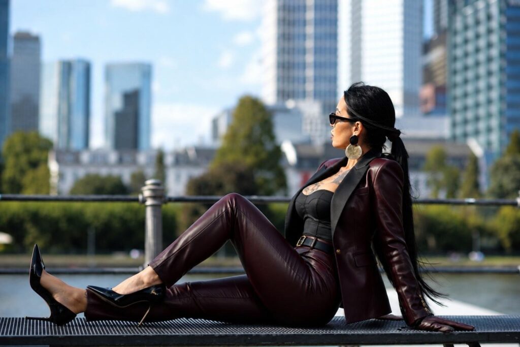 Domina Vicky