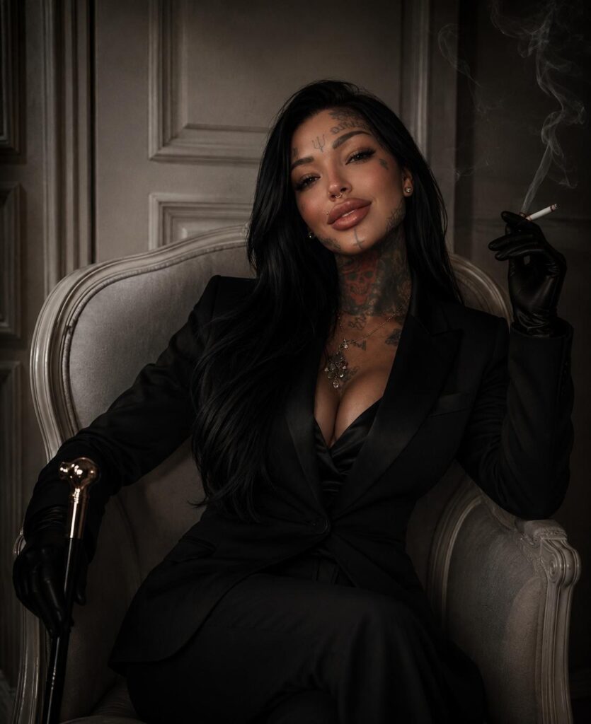 Domina Vicky