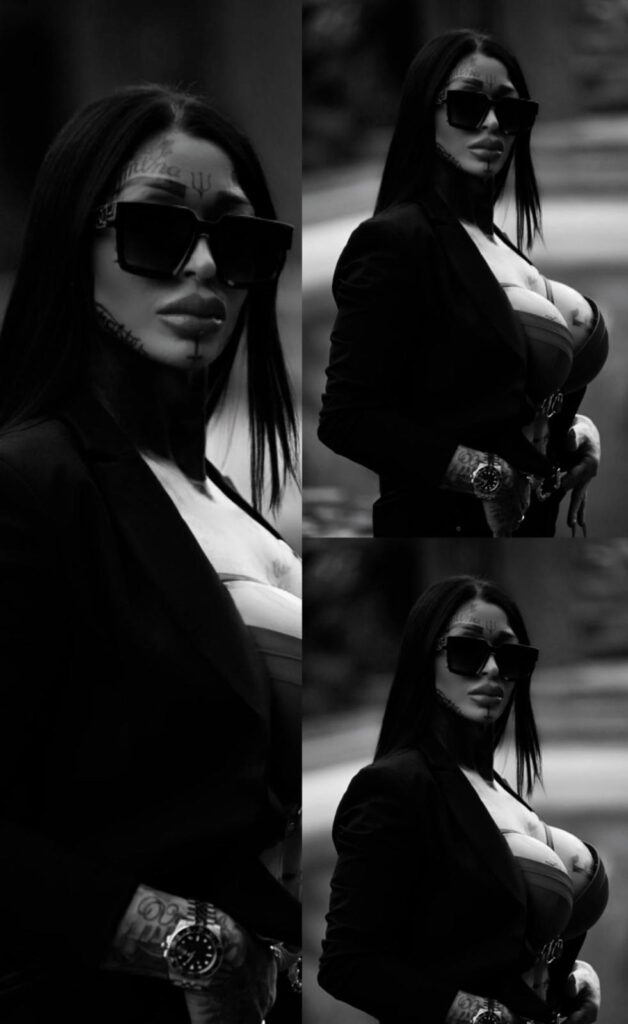 Domina Vicky